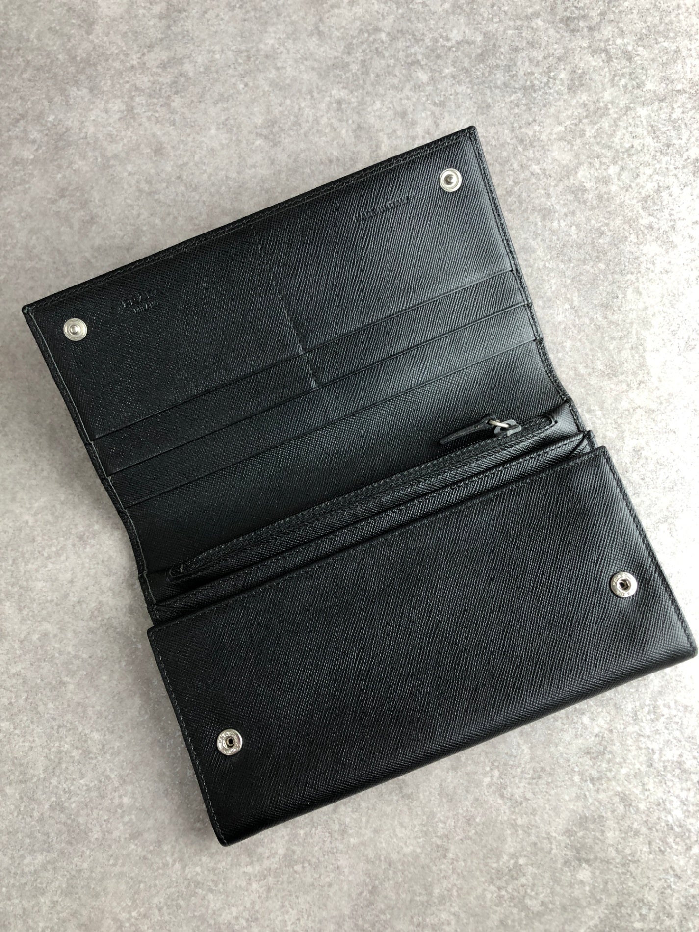 PRADA Triangle Logo Folded Wallet Black Vintage dwgxzb