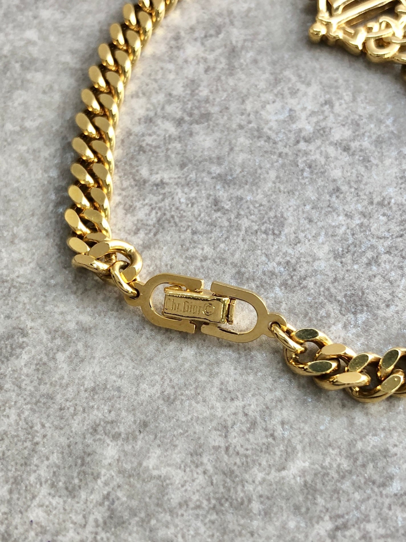 Christian Dior Logo Motif Bracelet Gold Vintage kh8fhb