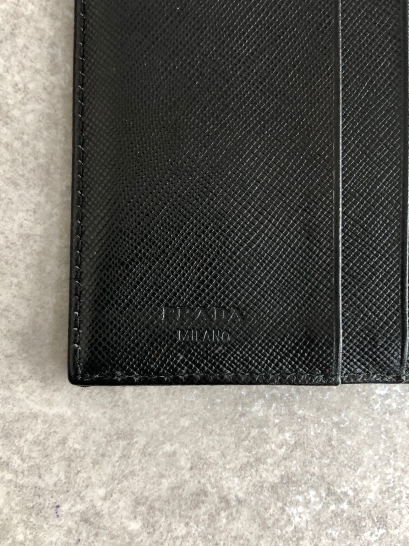 PRADA Triangle Logo Trifold Wallet Black Vintage vyy3iv
