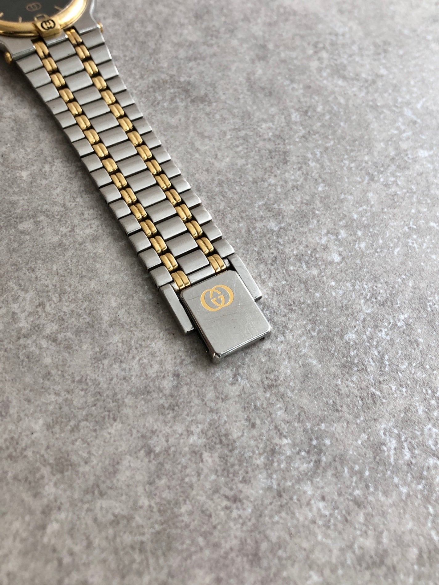 GUCCI Quartz Watch Gold×Silver 9000M Vintage 2yp2mf