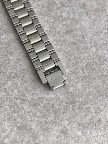 Yves Saint Laurent YSL Logo Watch Silver 4630-E63441 Vintage xg3wb2