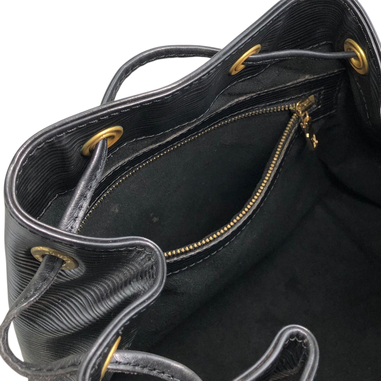 LOUIS VUITTON Epi Drawstring Shoulder bag Black Vintage jpzhvn