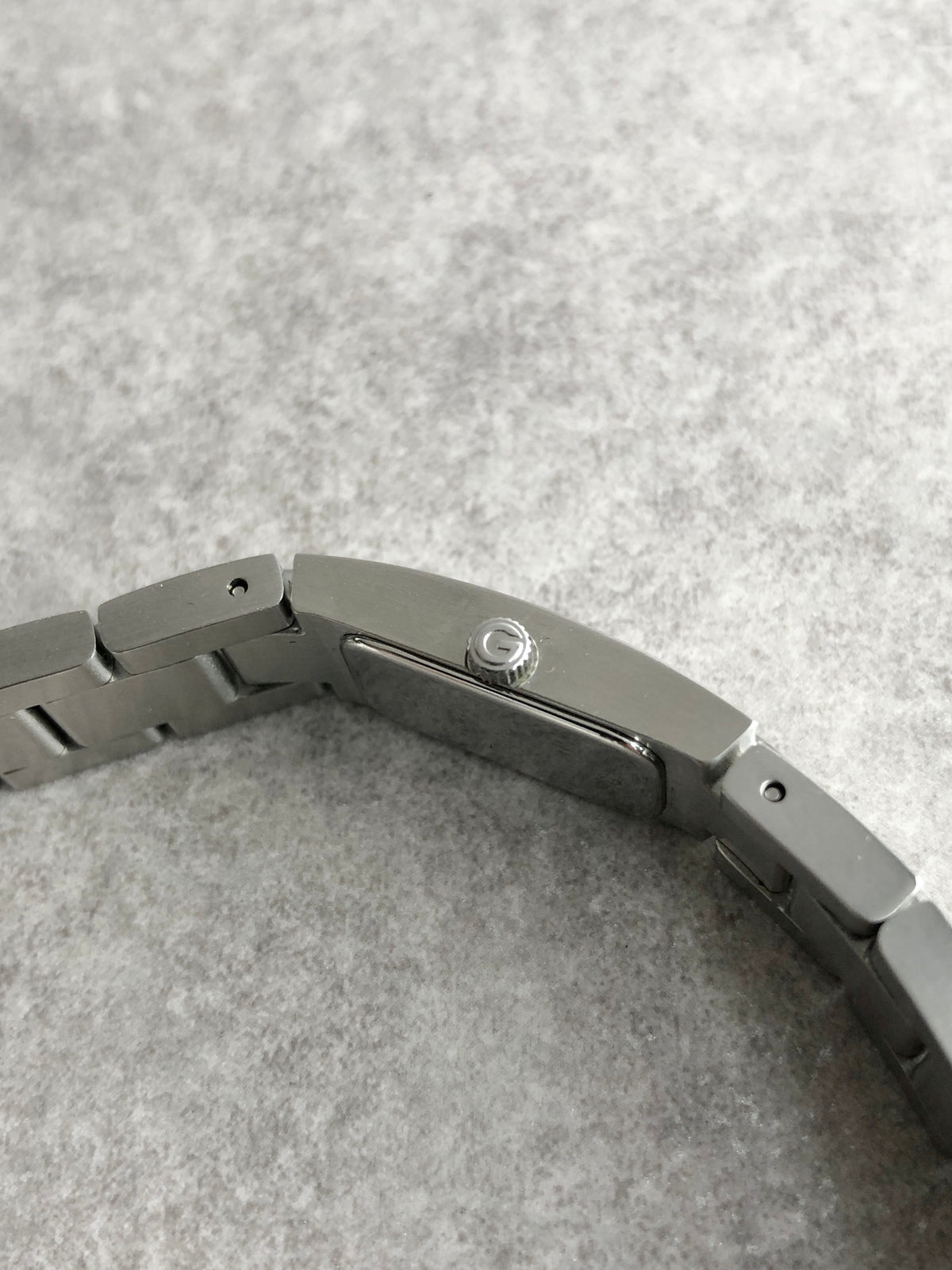 GUCCI Logo Quartz Watch Silver 4600L Vintage vw5zz5