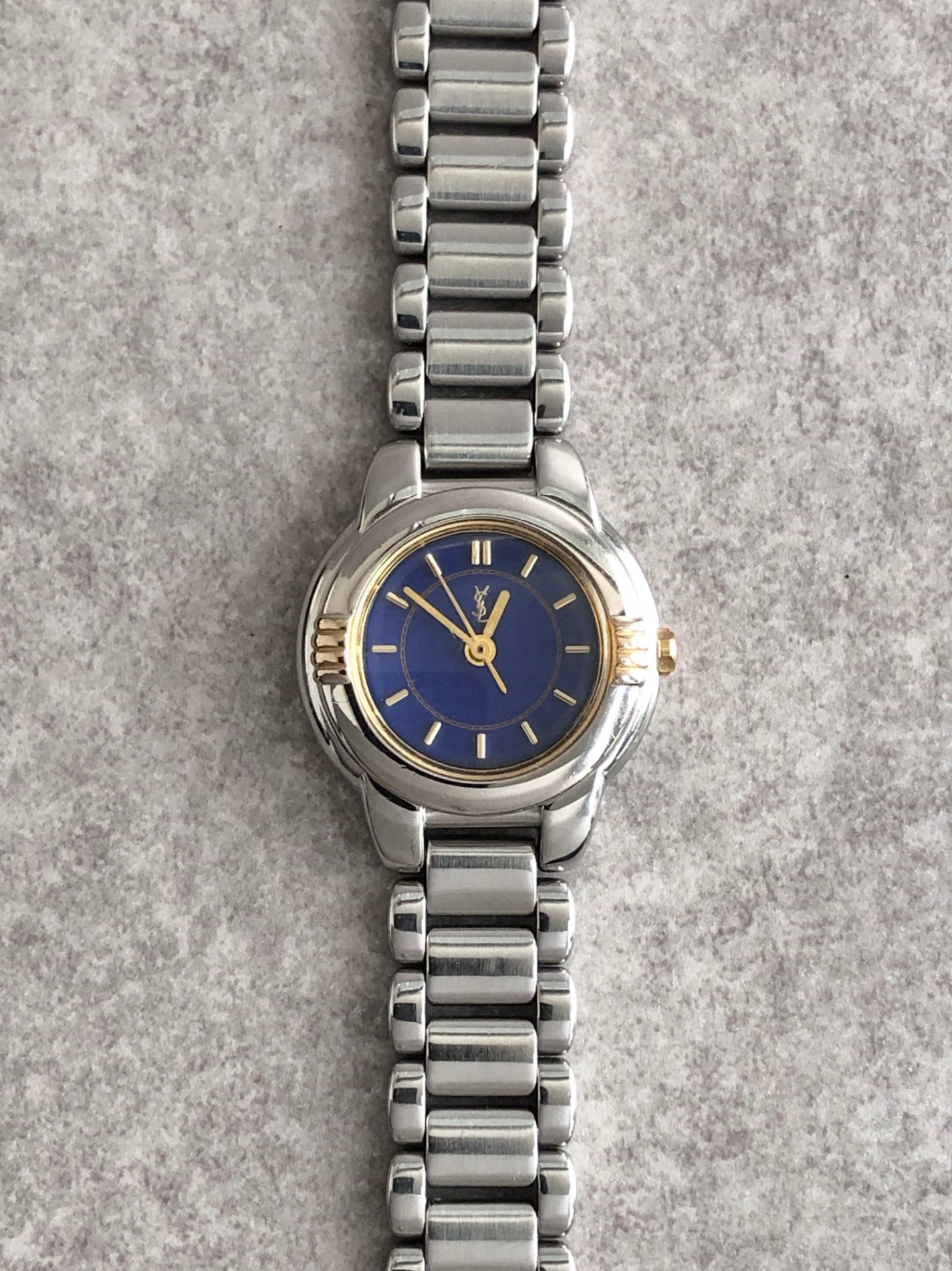 Yves Saint Laurent YSL Logo Quartz Watch Silver×Navy 5930-F91474 TA Vintage wg2id7