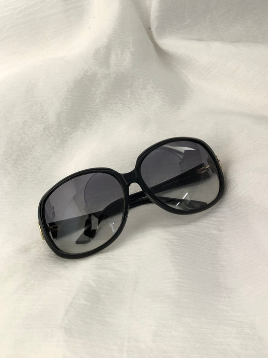 GUCCI GG Logo Sunglasses Black Vintage twdebz