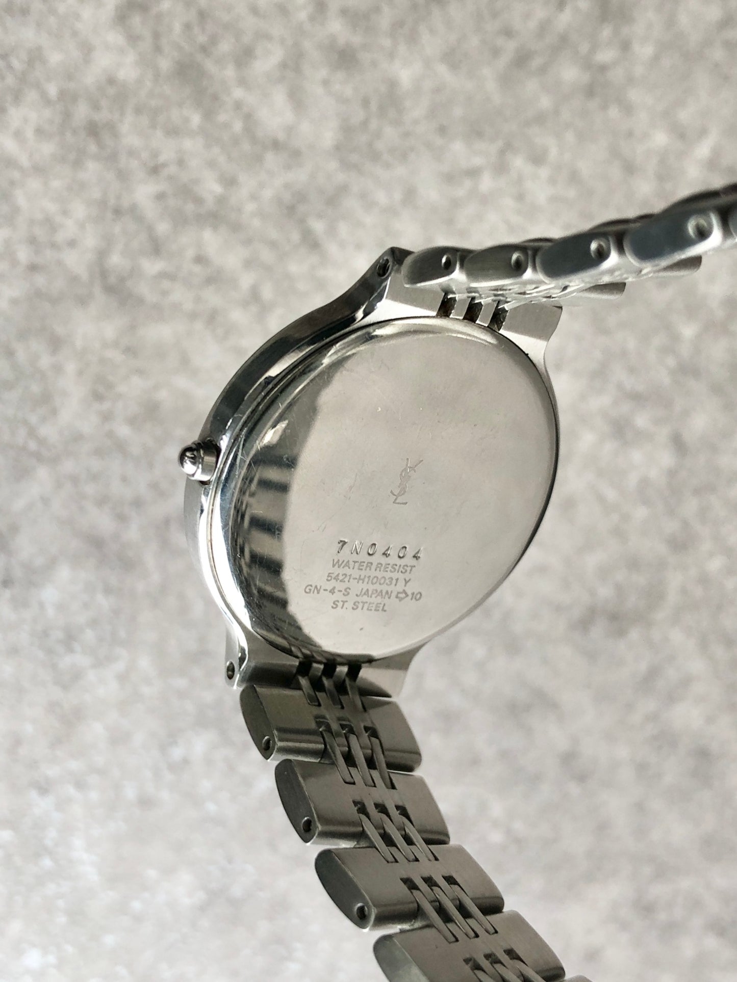 Yves Saint Laurent YSL Logo Quartz Watch Silver 5421-H10031Y Vintage r24dv6