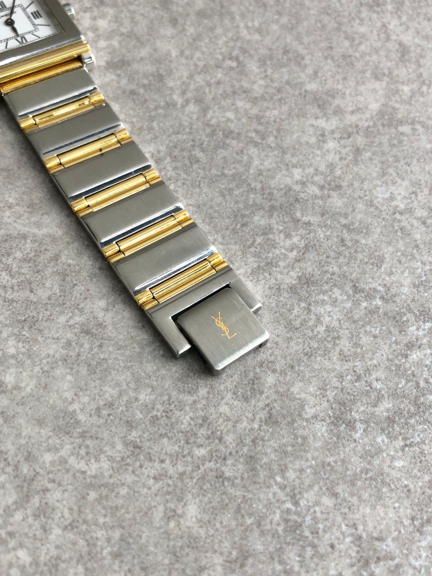 Yves Saint Laurent Quartz Watch Silver Vintage 4625-E68621 TA b22nty