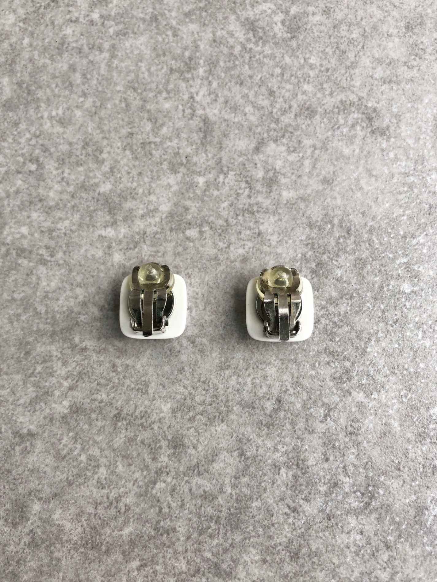CHANEL Coco Mark Earrings White Vintage pfkb7h