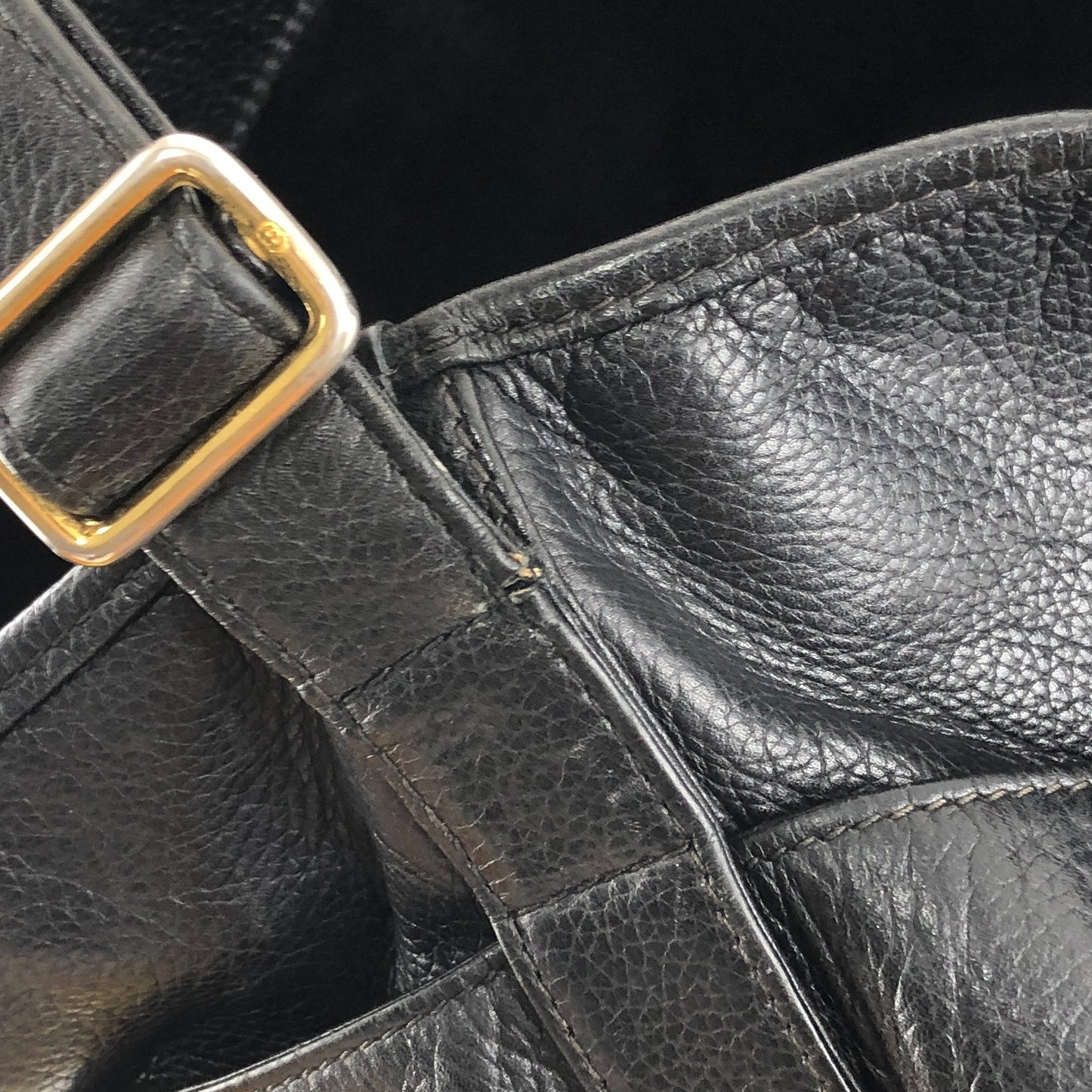 GUCCI Logo Embossed Shoulder bag Black Vintage aga2sh