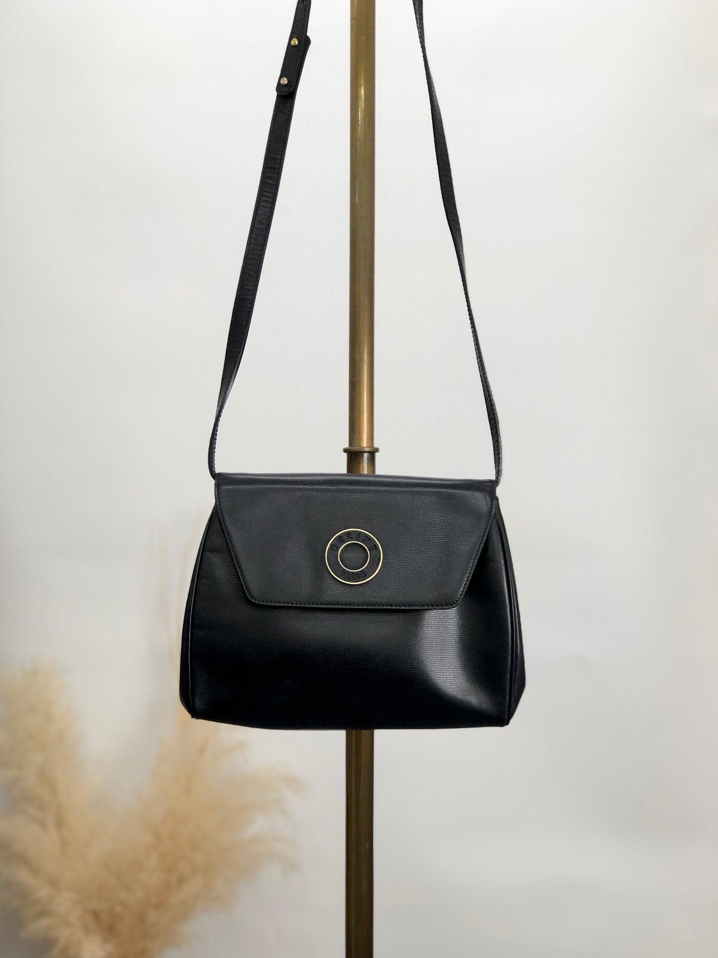 CELINE Circle Logo Shoulder bag Black Vintage ucvasz