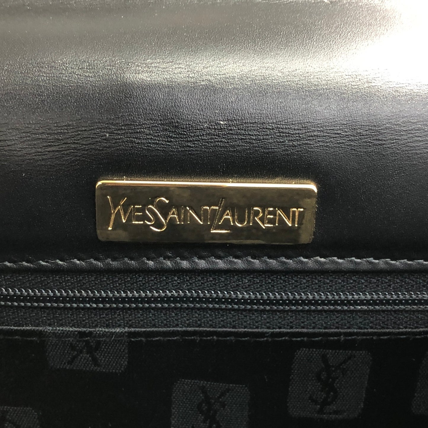 Yves Saint Laurent YSL Logo Charm Shoulder bag Black Vintage p7s3ib