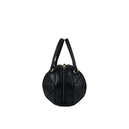 GUCCI GG Logo Shoulder bag Black Vintage ym72ux