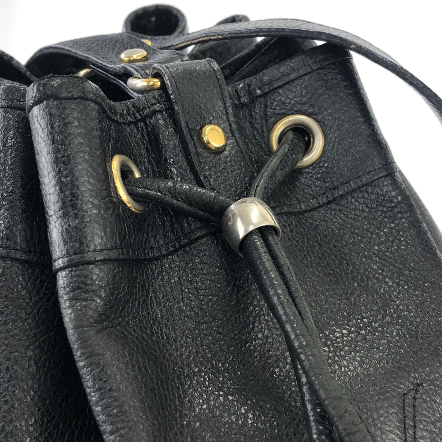 Yves Saint Laurent YSL Logo  Leather Drawstring Crossbody Shoulder bag Black Vintage 6uy7tz