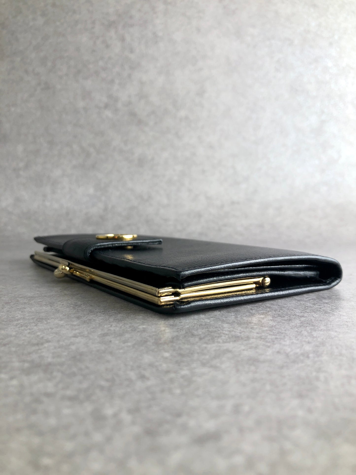 CELINE Circle Long Wallet Black Vintage eb8j2d