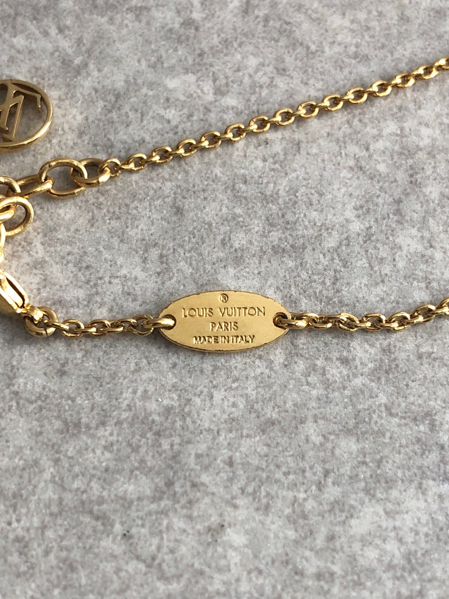 LOUIS VUITTON Necklace Gold Vintage rjpzsp
