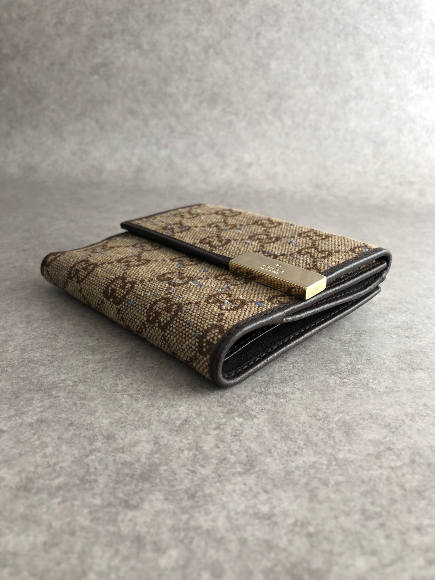 GUCCI GG Canvas Folded Wallet Beige Vintage phhryh