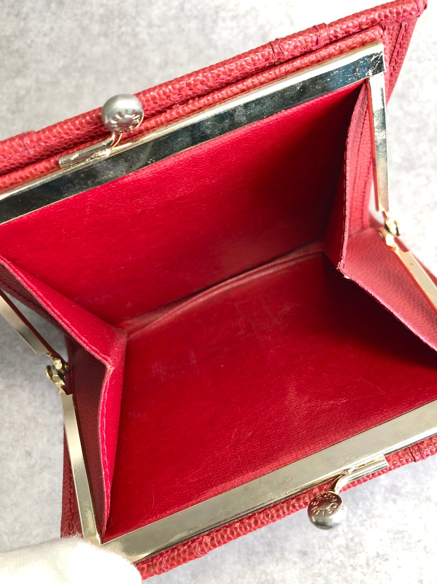 CELINE Triomphe 金屬扣折疊錢包 紅色復古 ab46v7