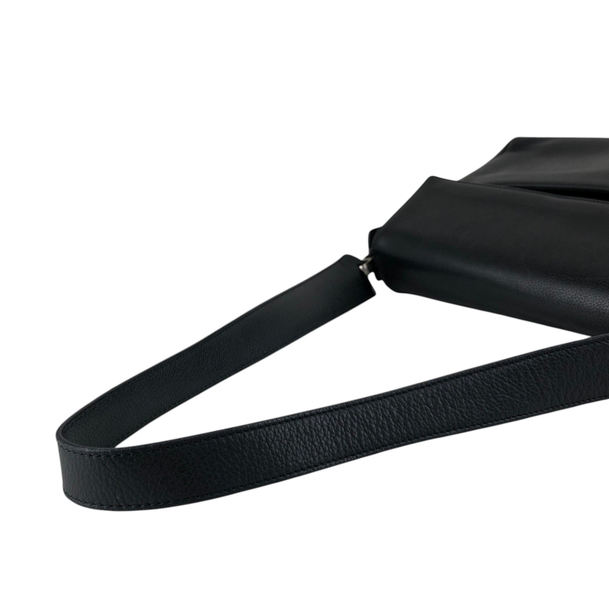 【正規品】LOEWE ロゴキャンバス ショルダーバッグ（2005年頃） LOEWE Logo Embossed Shoulder bag Black Vintage mxivwm