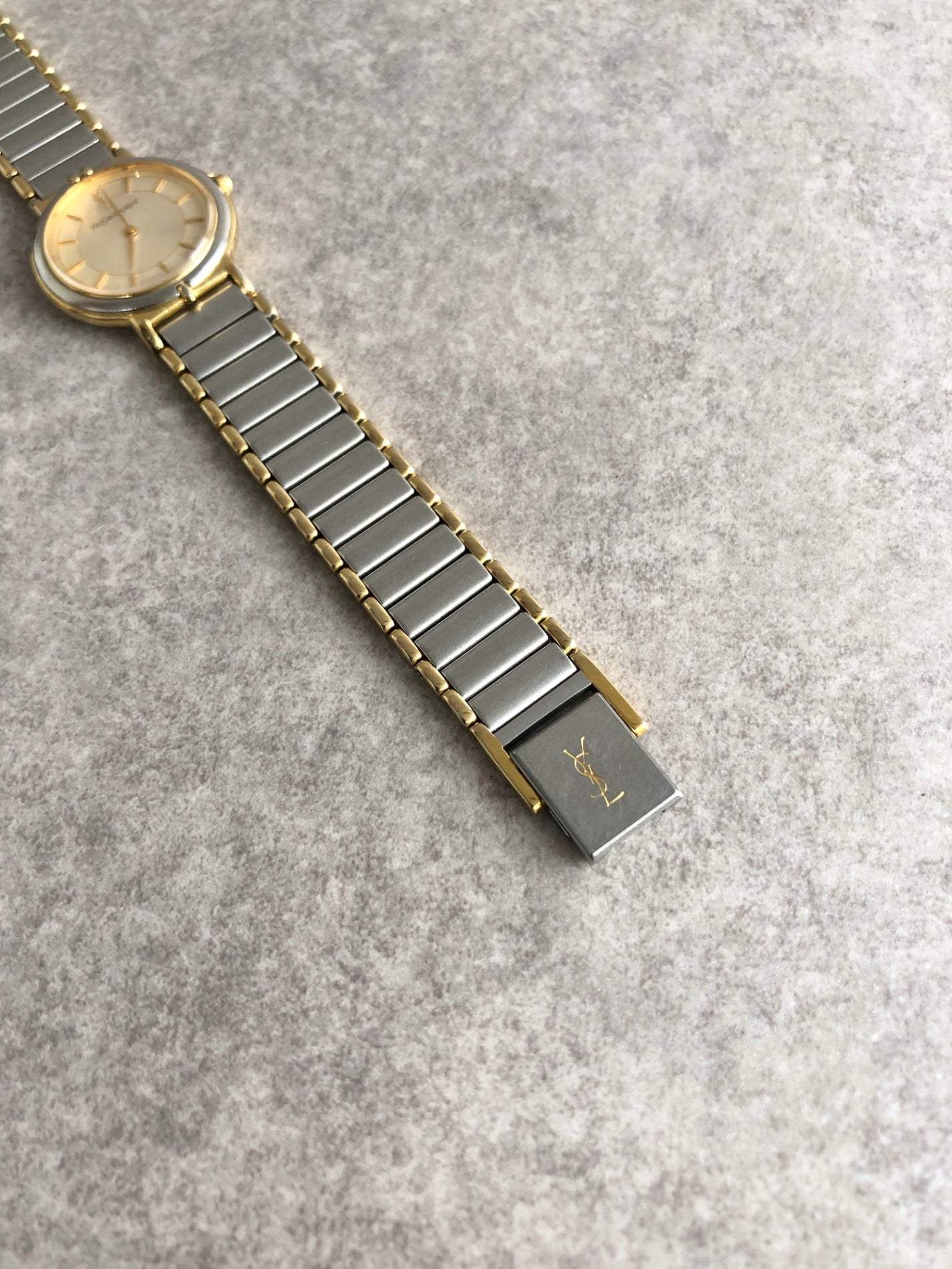 Yves Saint Laurent YSL Logo Quartz Watch Silver 2200-22841 YO