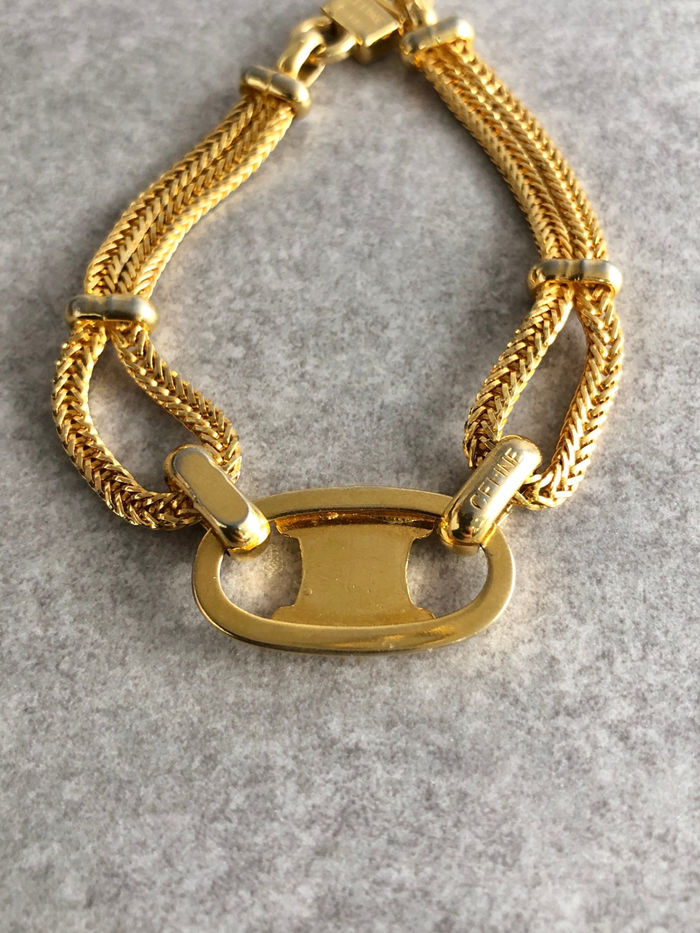 CELINE Blason Bracelet Gold Vintage hx6tjb