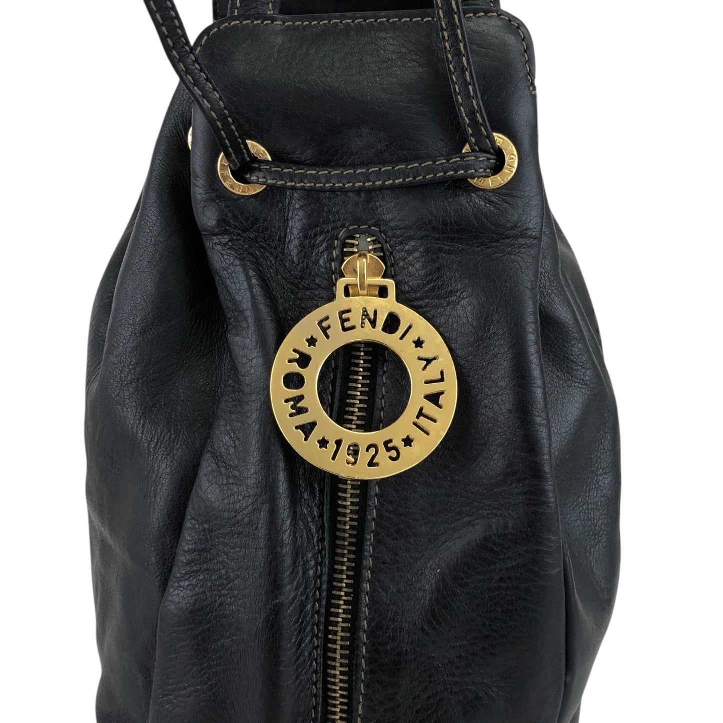 FENDI Logo Drawstring Shoulder bag Black Vintage 5bbkpm