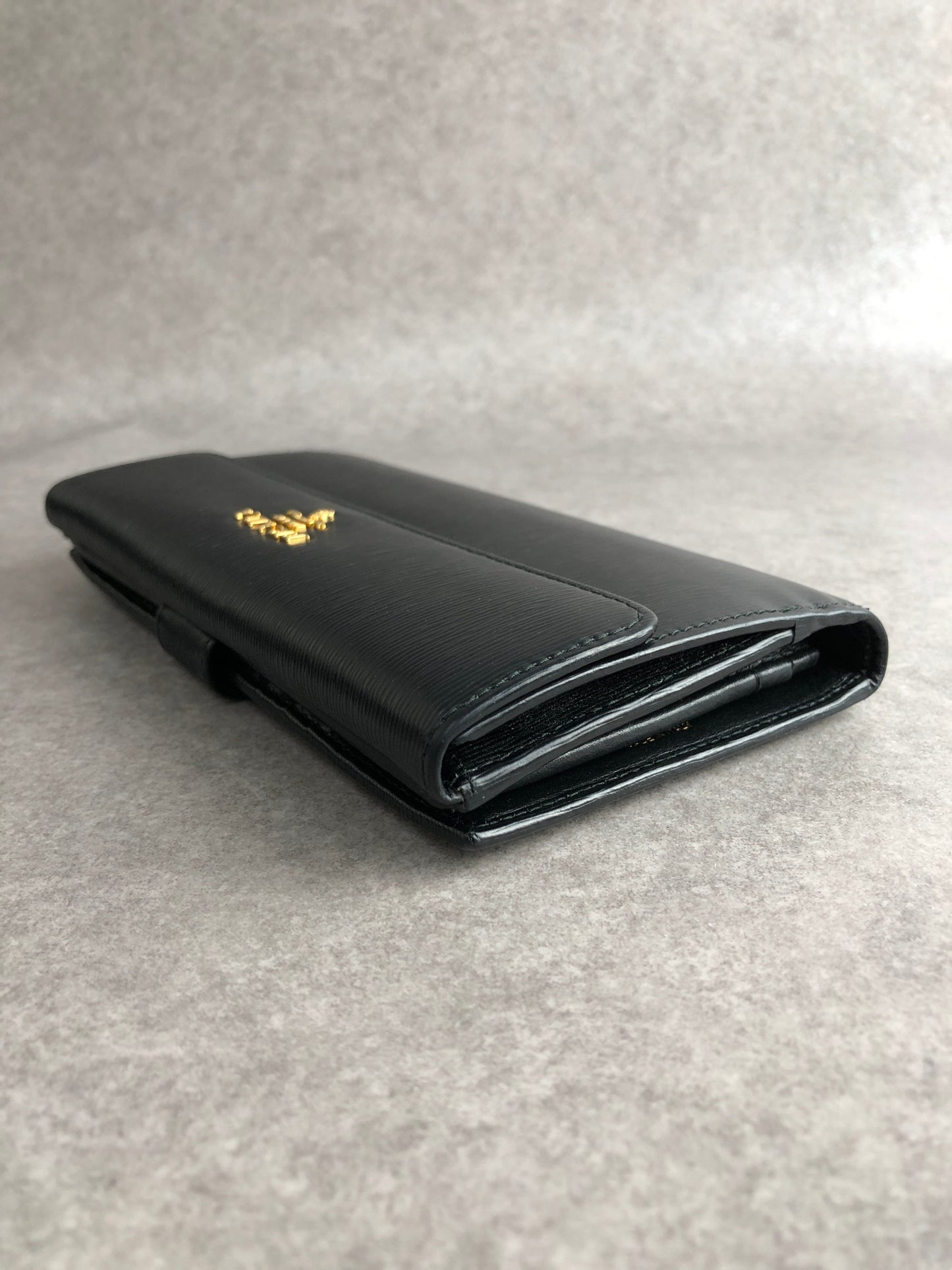 PRADA Logo Long Wallet Black Vintage yvkvsz