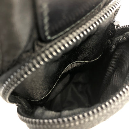 PRADA Triangle Logo Logo Motif Nylon Shoulder bag Black Vintage b8ck4u