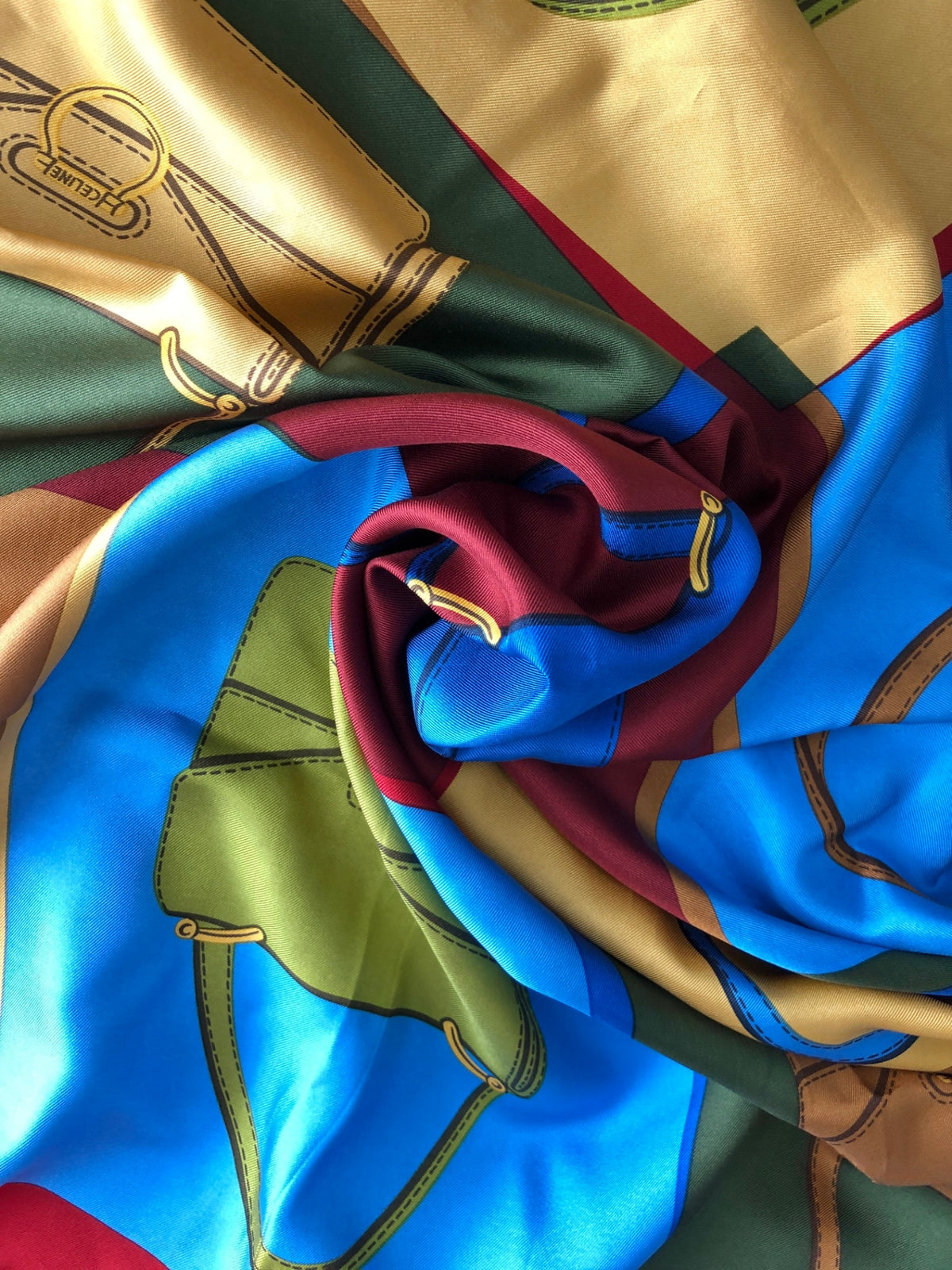 CELINE SILK Scarf Red Vintage gdzfdx
