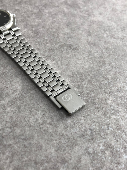 GUCCI Logo Watch Silver 9100M Vintage yp7h4d