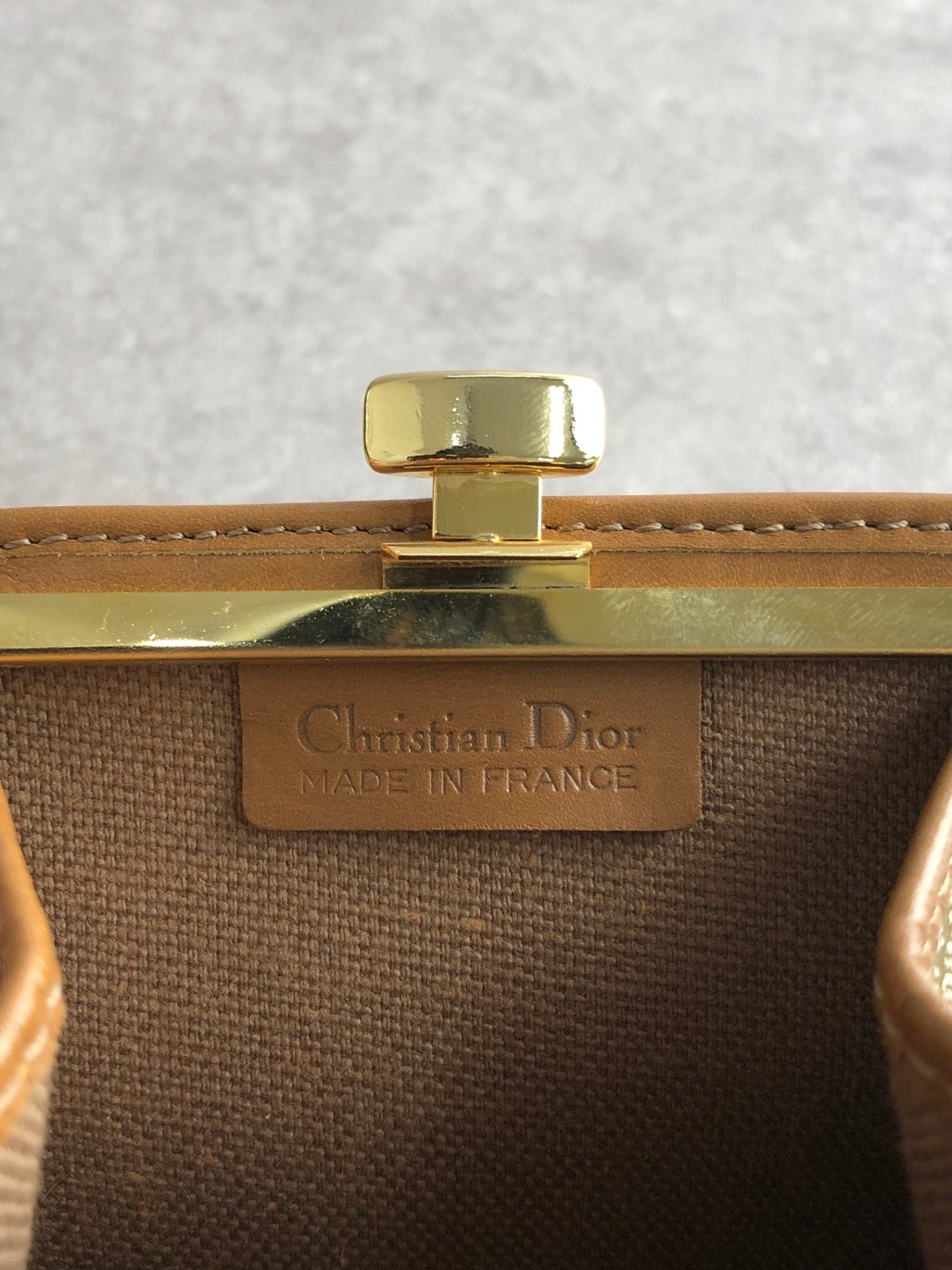 Christian Dior Honeycomb Pattern Logo Coin Purse Beige Vintage ds7dx5