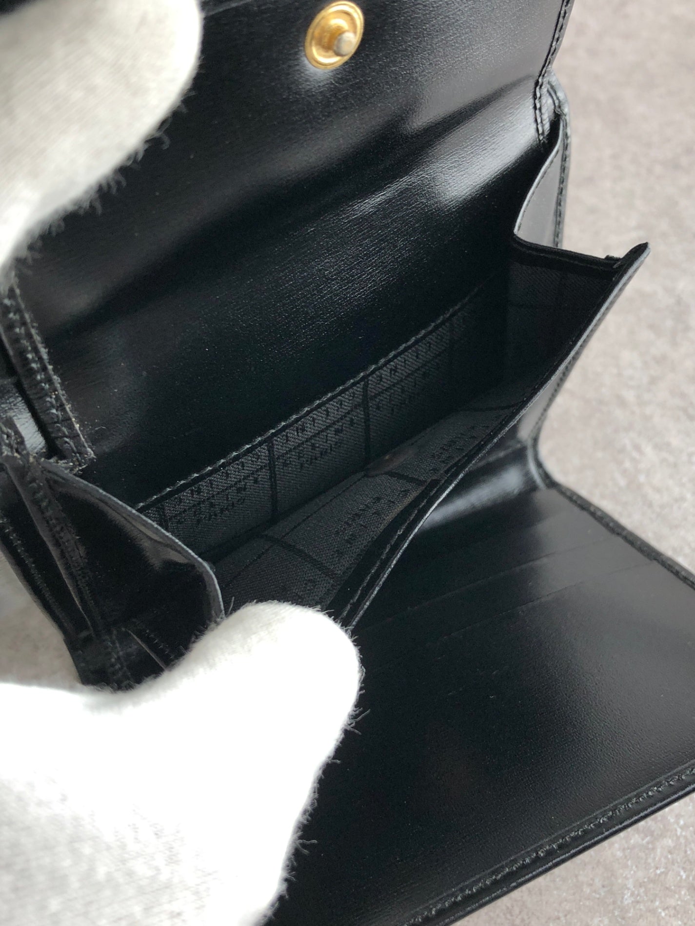 CELINE Gancini Trifold Wallet Black Vintage 6xspmn