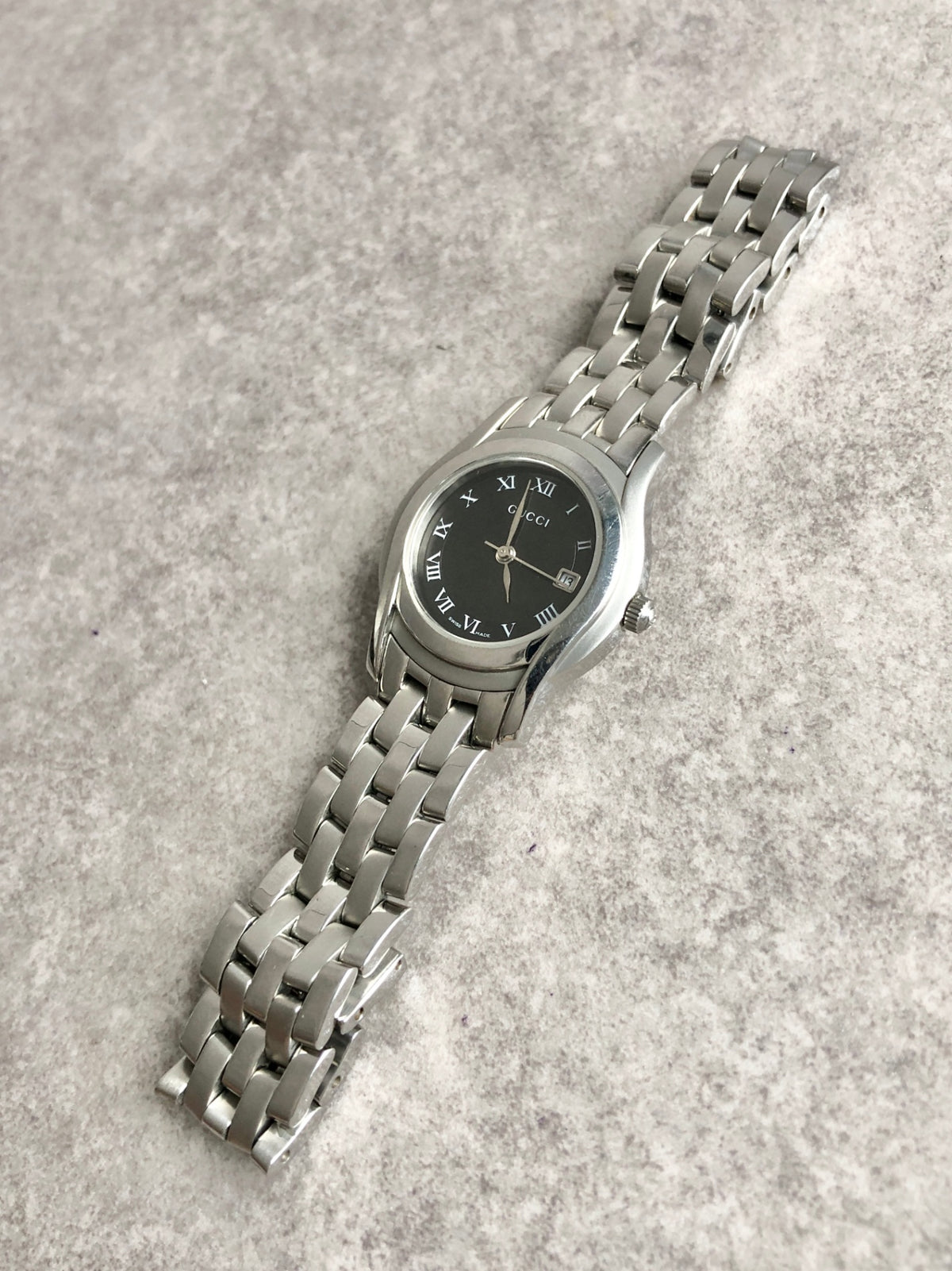 GUCCI Logo Quartz Watch Silver 5500L Vintage wbu438