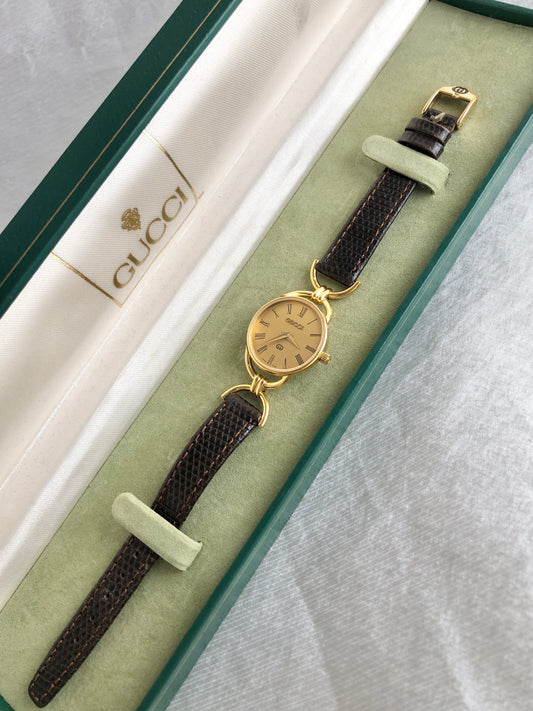 GUCCI Logo Quartz Watch Gold 6000L Vintage c25zxe