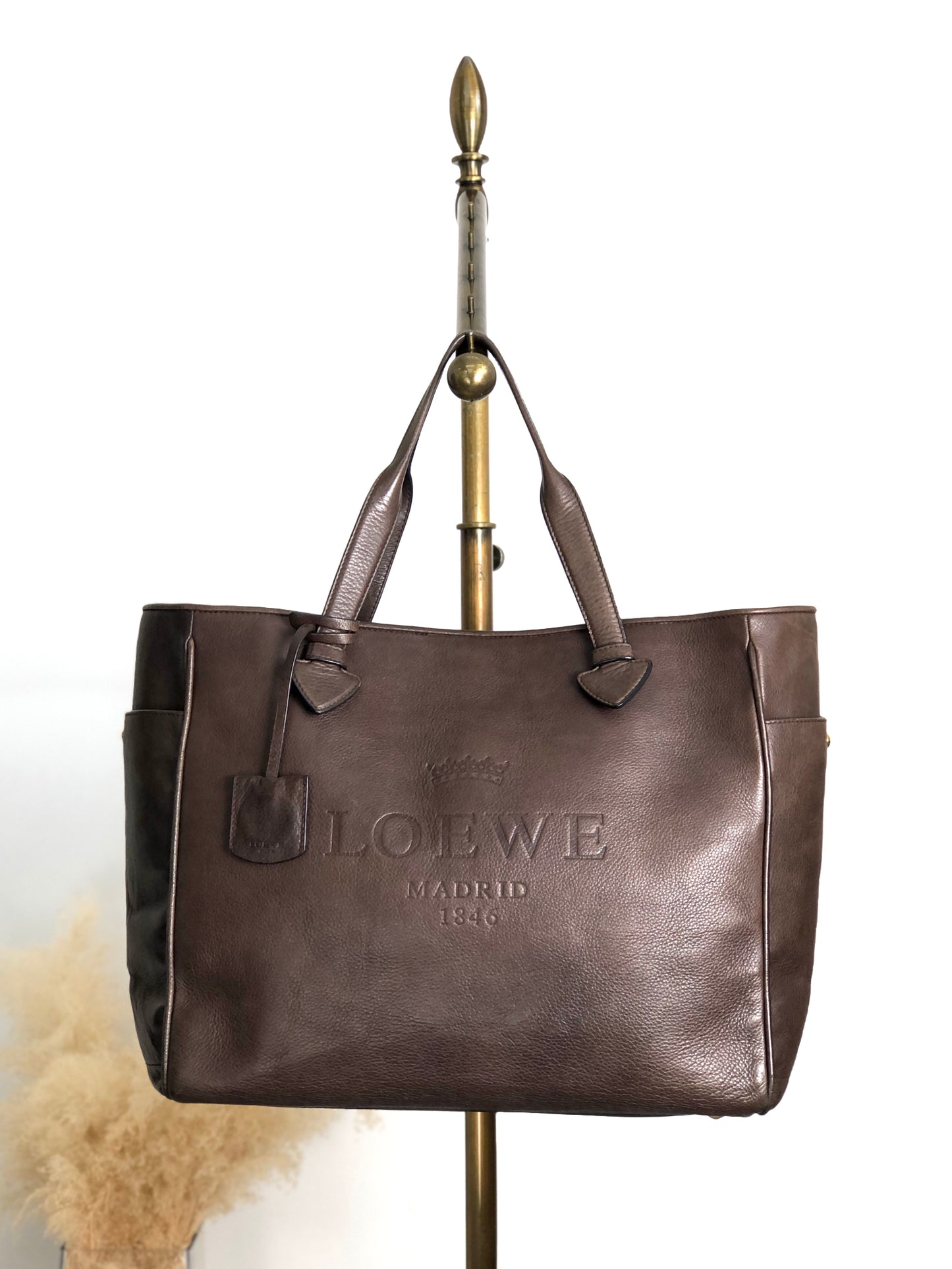 LOEWE Logo Embossed Totebag Brown Vintage je4je4