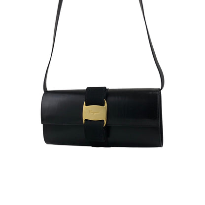 Salvatore Ferragamo Gancini Ribbon Shoulder bag Black Vintage 3wugs6