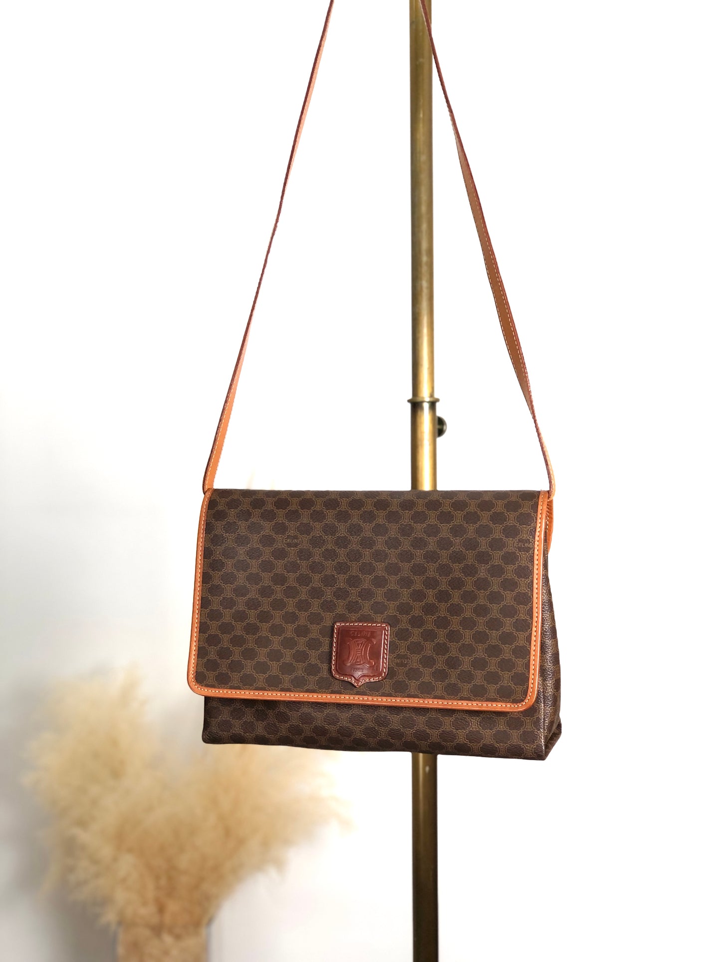 CELINE Macadam Blason Shoulder bag Brown Vintage fchn4d