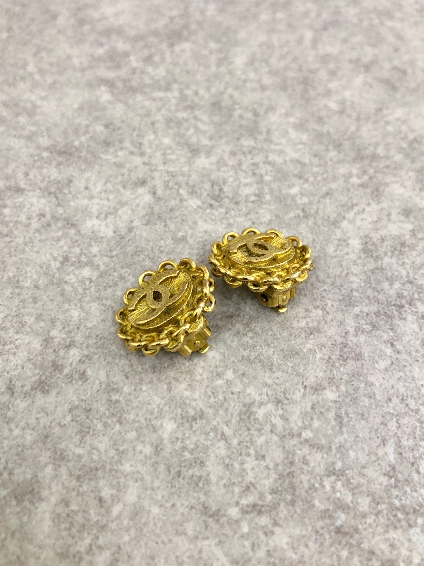 CHANEL Coco Mark Earrings Gold Vintage vbp2ux