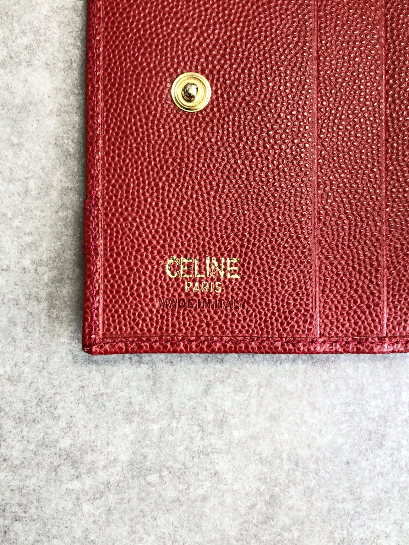 CELINE Triomphe 金屬扣折疊錢包 紅色復古 ab46v7