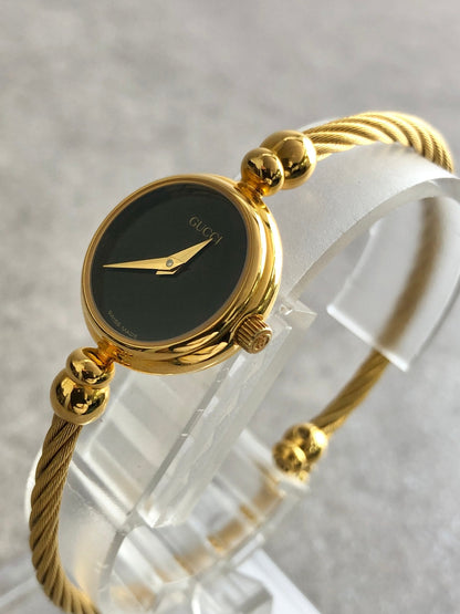 GUCCI Logo Bangle Quartz Watch Gold Vintage bzmjuk