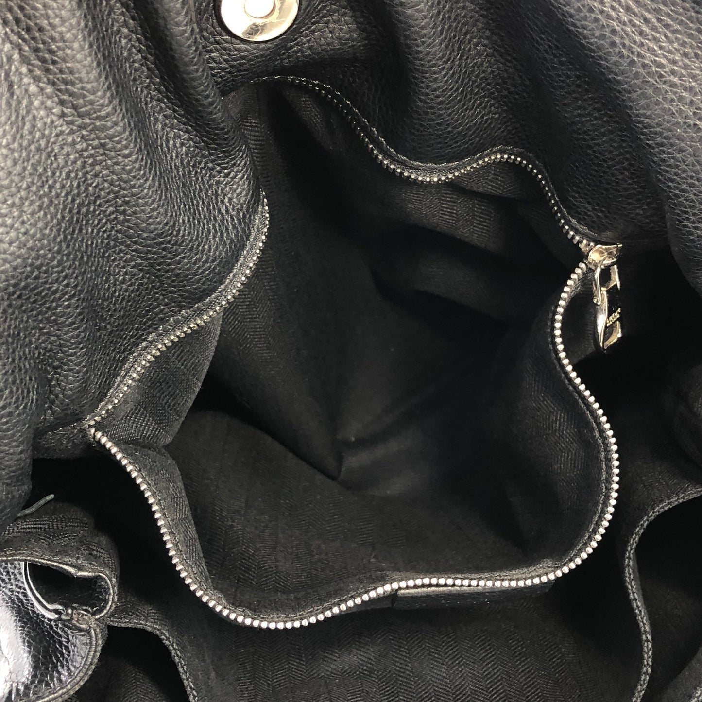 LOEWE Flamenco Tassel Anagram Leather Drawstring Crossbody Shoulder bag Black Vintage a858nd