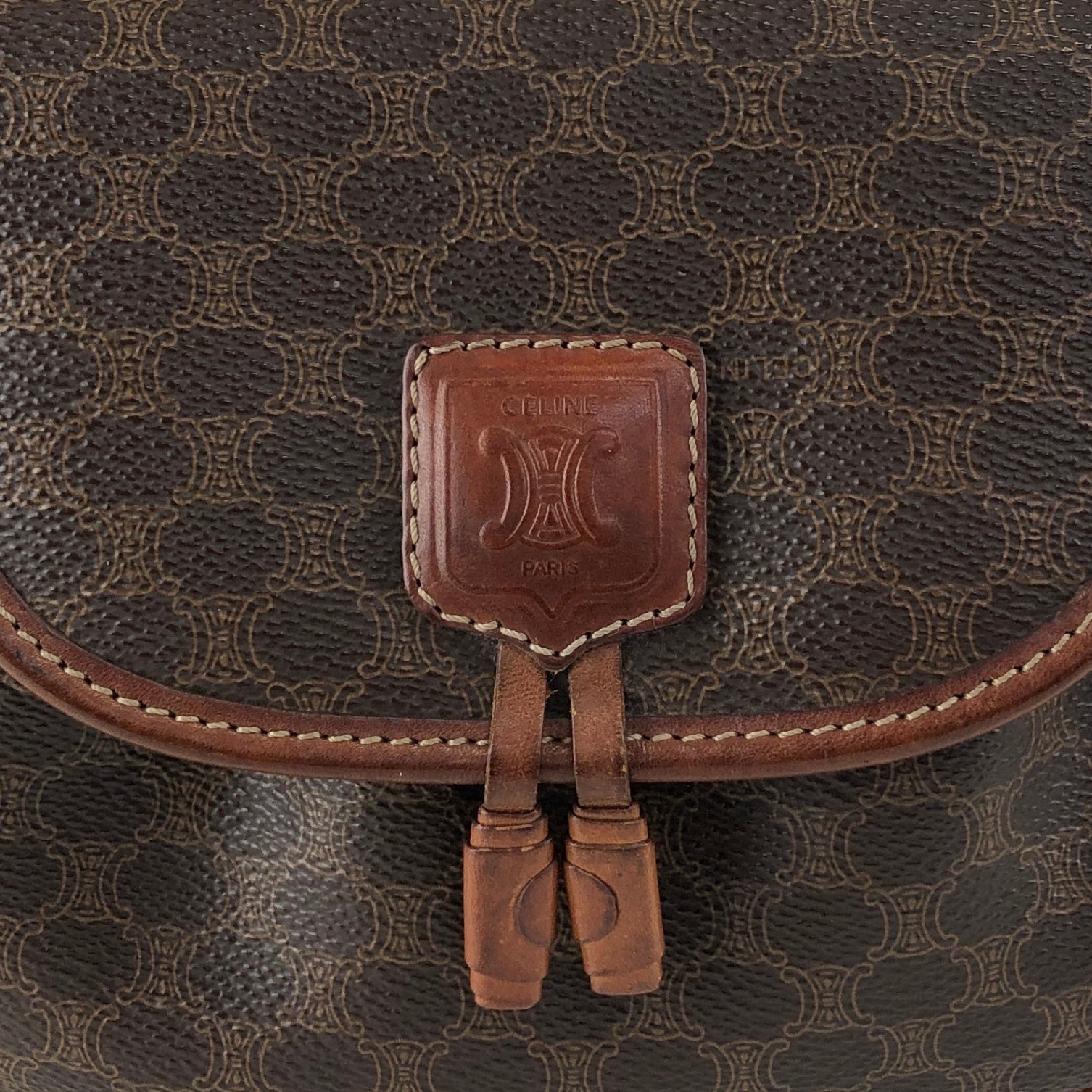 CELINE Macadam Blason Tassel Shoulder bag Brown Vintage zfbk3f