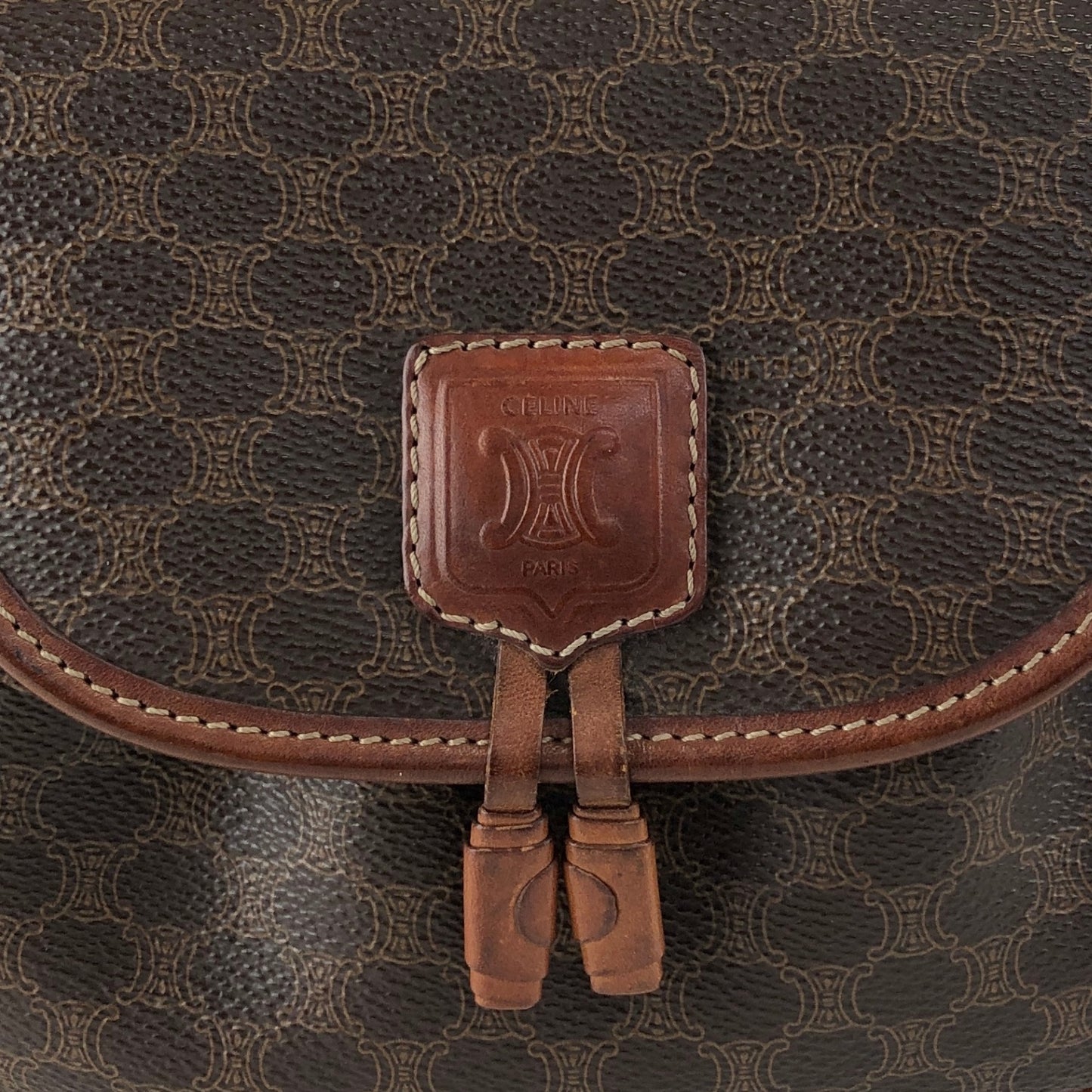 CELINE Macadam Blason Tassel Shoulder bag Brown Vintage zfbk3f