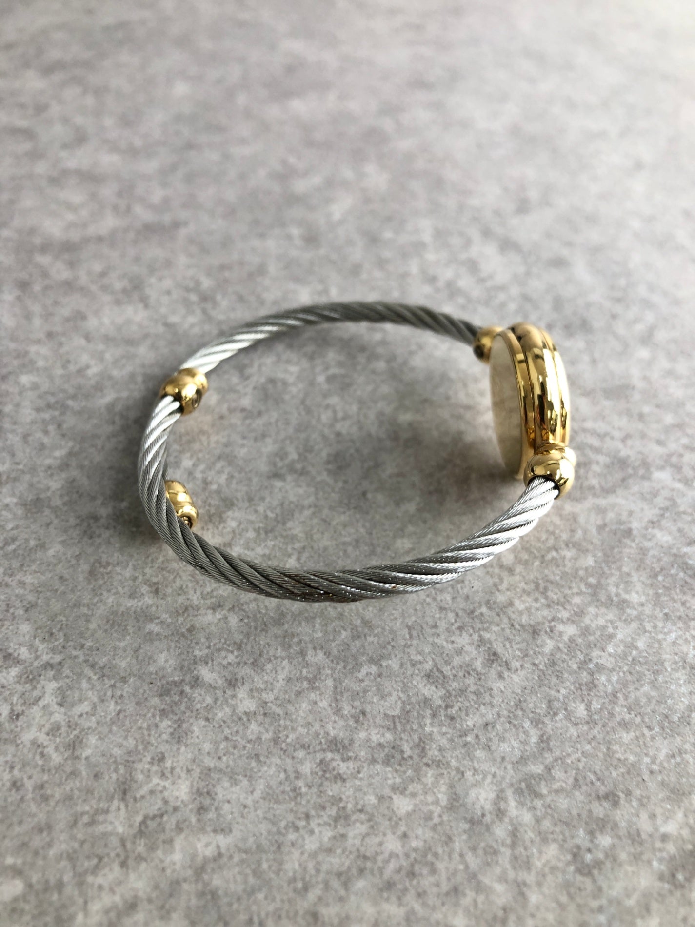 GUCCI Logo Bangle Watch Gold×Silver 2700.2.L Vintage yekiep