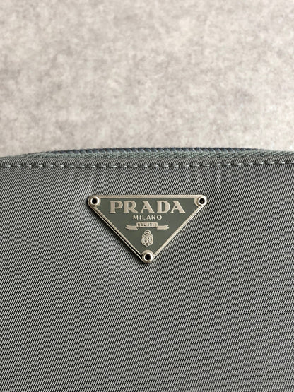 PRADA Tessuto Triangle Logo Folded Wallet Gray Vintage y6v82j
