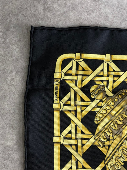 HERMES Silk Scarf Black×Gold Vintage 4zy8gj