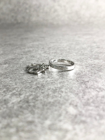 Christian Dior Logo Charm Ring Silver Vintage enmvv4