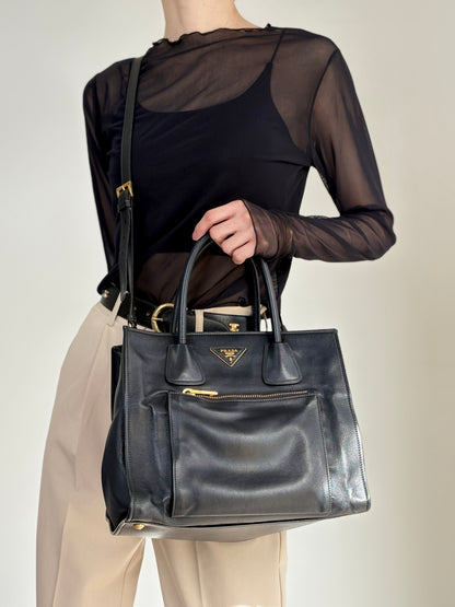 PRADA Triangle Logo Two-way Handbag Shoulder bag Black Vintage d2mxxu