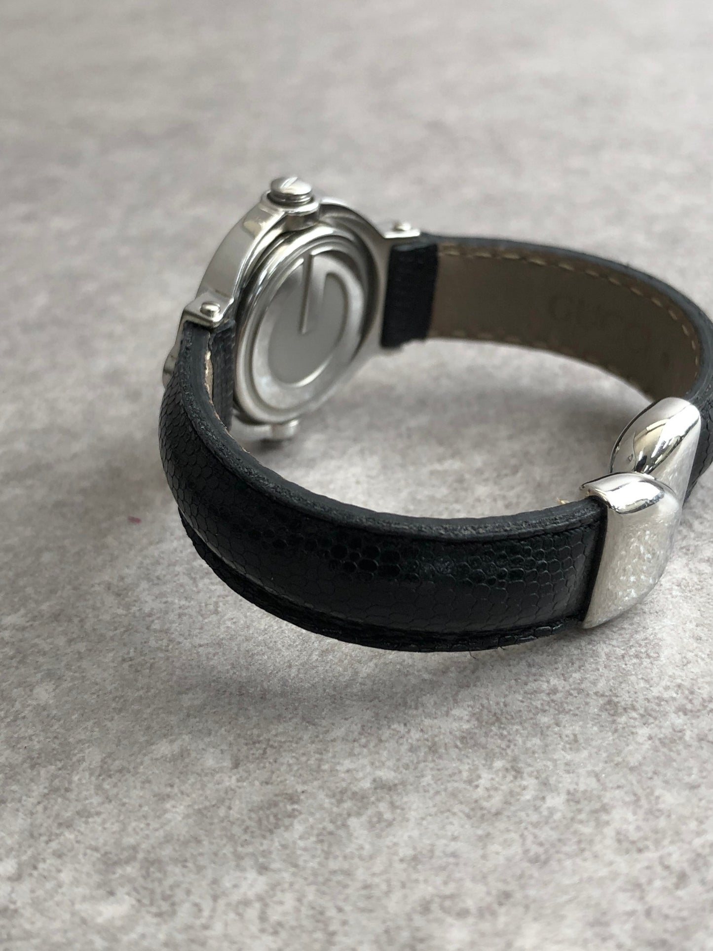 GUCCI Turn face Watch Silver×Black 6600L Vintage du6kys