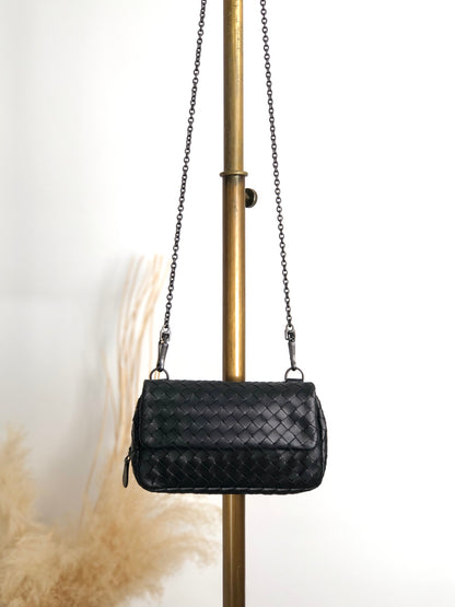 Bottega Veneta Intrecciato Shoulder bag Black Vintage 37ps5x
