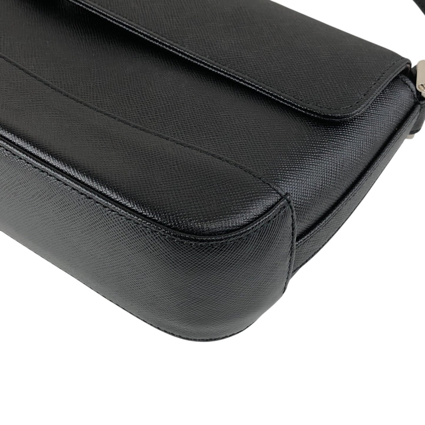 BURBERRY Logo Shoulder bag Black Vintage h4dw5e